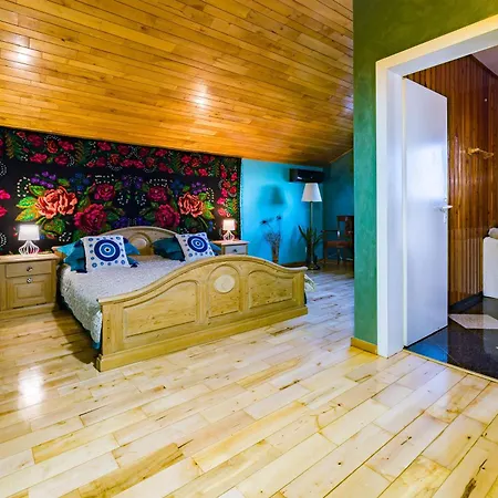 Apartment Azure In Downtown - Free Parking Brasov