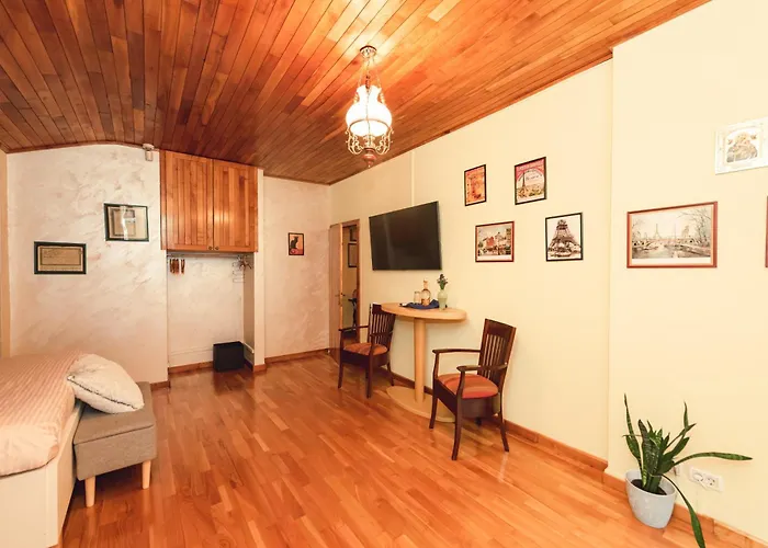 Sfizioso Boutique - Free Parking *